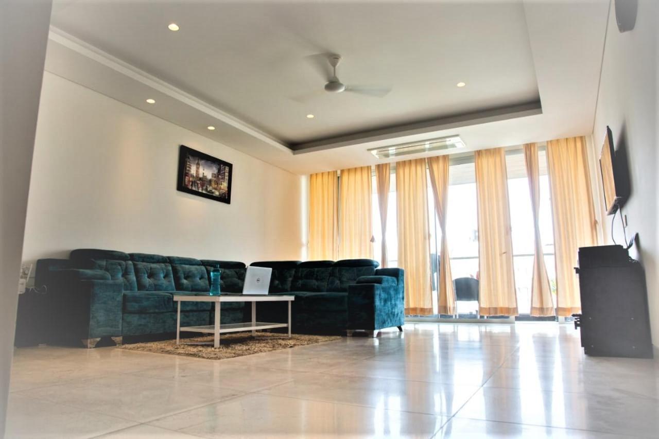 Guest House Service Apartments Pune Exteriör bild